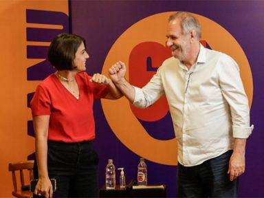 Manuela busca ampliar votação e recebe apoio de partidos para o 2º turno