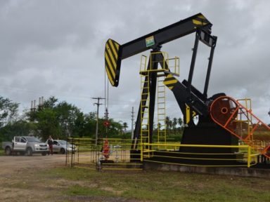 Petroleiros reagem à privatização de campos terrestres no Nordeste