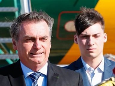 Empresa recebe R$ 1,4 milhão de Bolsonaro e presta serviços gratuitos para “04”