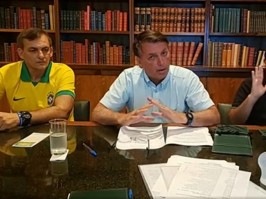 Natal de Bolsonaro: ódio aos adversários, incitamento às armas e à milícia e desrespeito à Constituição