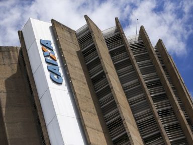 PDV na Caixa fracassa e banco reabre plano para demitir 7,2 mil