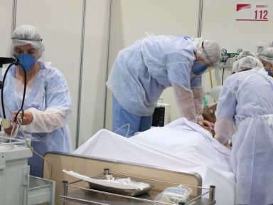 Governo federal se omite e sete Estados e DF prorrogam calamidade pública contra a Covid