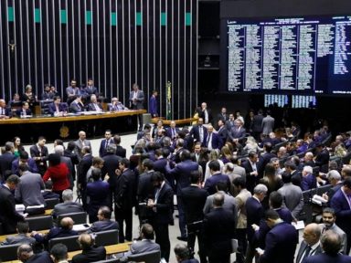 Seis partidos aliados a Maia formam bloco para a presidência da Câmara