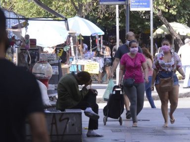 País fecha ano com desemprego recorde: 14 milhões