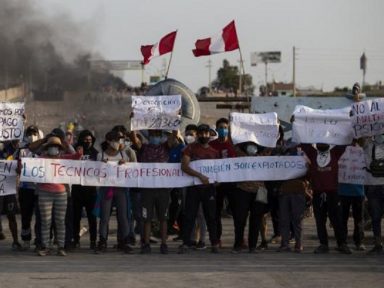 Levante faz parlamento peruano revogar lei de arrocho de trabalhadores rurais