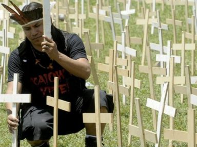 Tribunal Penal Internacional analisa denúncia contra Bolsonaro por negligência