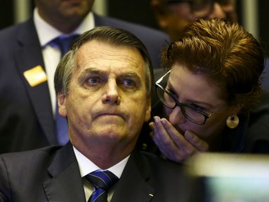 Terraplanistas e antivacina,  Carla Zambelli e Alê Silva declaram apoio a Lira