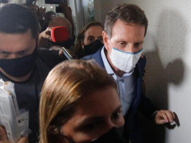 Bispo Crivella segue passos de Flordelis e terá que usar tornozeleira eletrônica