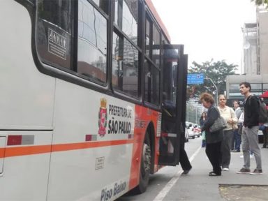 Mudança da lei retira os idosos entre 60 e 65 anos da gratuidade nos transportes em São Paulo