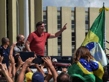 Delegada não viu bolsonaristas nas manifestações bolsonaristas pelo golpe