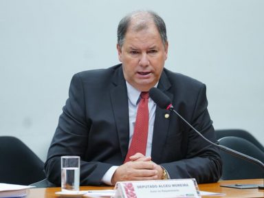 Presidente da Frente Parlamentar Agropecuária declara apoio a Rossi