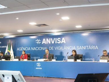 Anvisa aprova uso emergencial das vacinas CoronaVac e AstraZeneca