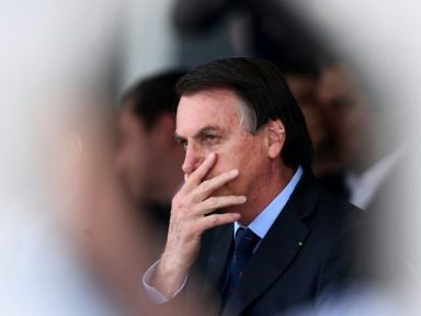Agravamento da pandemia leva partidos apresentarem novo pedido de impeachment de Bolsonaro