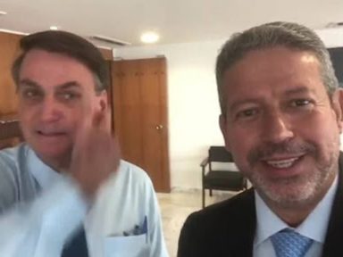 Bolsonaro faz farra com bilhões dos cofres públicos na tentativa de anexar o Congresso