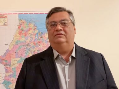 Dino: “início da vacinação é uma grande vitória contra o negacionismo homicida”