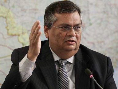 “Precisamos urgentemente de uma política industrial”, diz Flávio Dino, após Ford