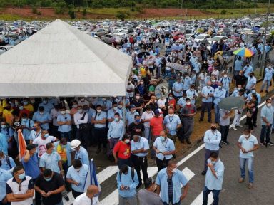 Centrais sindicais debatem enfrentamento às demissões  e desindustrialização no país