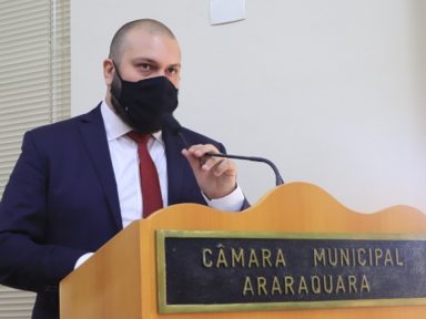 Vereadores de Araraquara defendem democracia em reação ao golpismo de Trump e Bolsonaro