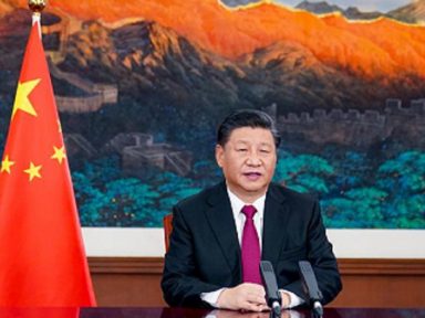 “Que a cooperação ilumine o caminho da Humanidade”, afirma Xi à Conferência de Davos