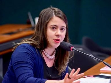 Sâmia Bomfim, líder do Psol na Câmara, defende o voto em Baleia Rossi