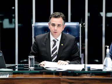 Presidente do Senado defende auxílio emergencial sem criação de novo imposto
