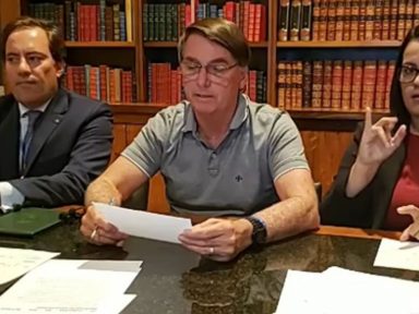 Genocídio: 250 mil mortes por Covid-19 e Bolsonaro manda população não usar máscara