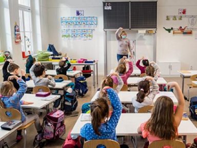 Escolas do ensino fundamental retomam aulas presenciais na Alemanha