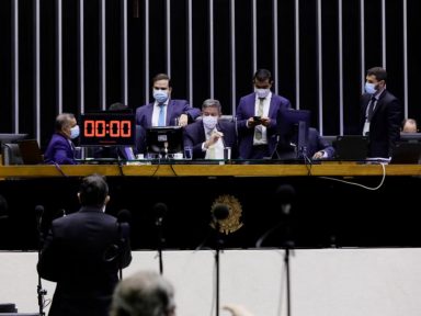 Câmara aprova em 2º turno PEC do arrocho com alterações