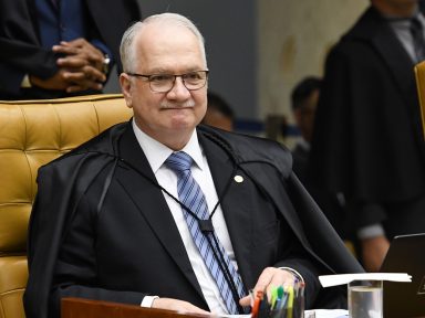 PGR defende processos contra Lula em Curitiba e recorre da decisão de Fachin