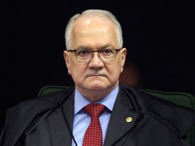Fachin remete processos de Lula para novo julgamento