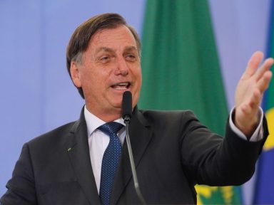 O estelionato eleitoral de Bolsonaro no preço do gás de cozinha e dos combustíveis