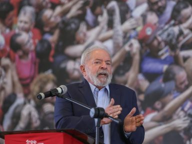 Lula: “minha cabeça não tem tempo para pensar em candidatura agora”