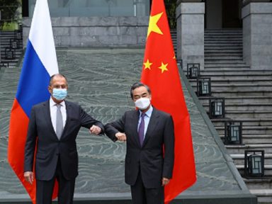 Lavrov e Wang Yi: parceria estratégica China-Rússia é o pilar da paz e do mundo multipolar