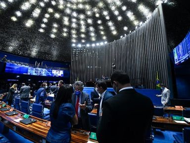 Senado aprova “PEC da chantagem”, com retirada de direitos dos servidores e auxílio emergencial pífio