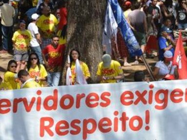 Servidores ficarão 15 anos sem reajuste com aprovação da PEC do arrocho