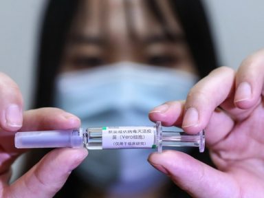 Chinesa Sinopharm produzirá 3 bilhões de vacinas antiCovid por ano