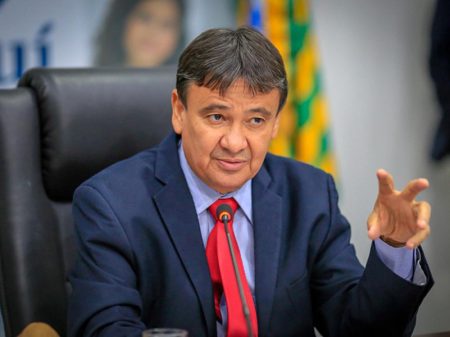 ‘Bolsonaro impôs mudança no ICMS para seguir aumentando gasolina’, denunciam estados