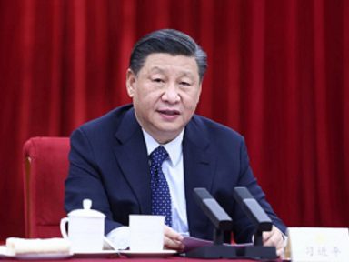 Xi defende “prioridade estratégica” para saúde e educação