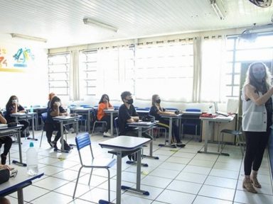 Governo de São Paulo publica decreto que torna a educação serviço essencial no Estado