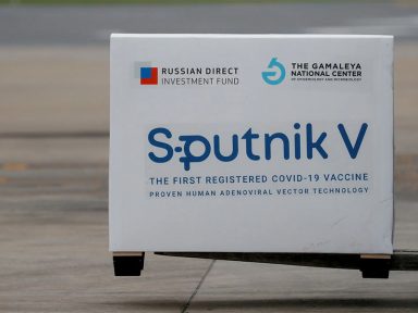 Governo de SP comprará 40 milhões de doses de vacinas da Sputnik V e Pfizer