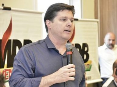 Baleia Rossi, do MDB: “faremos todo esforço para derrubar o veto de Bolsonaro à vacina da USP”
