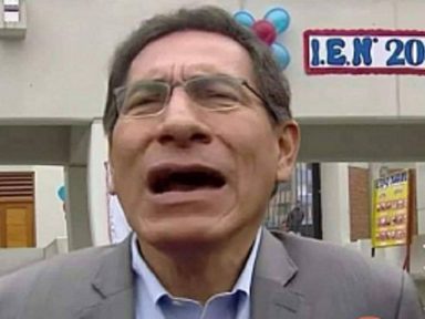 Ex-presidente do Peru fura fila da vacina e é proibido de exercer cargos públicos por 10 anos