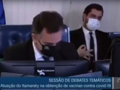 Assessor racista de Bolsonaro depõe na Polícia do Senado e pode ser indiciado