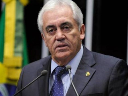 “Bolsonaro tem alma perversa”, diz Otto Alencar, sobre apologia às milícias