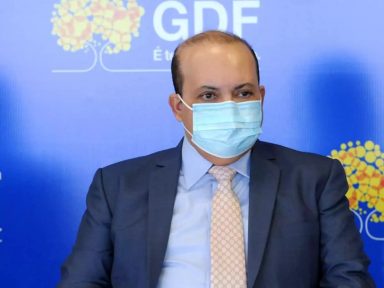 Governador do DF exonera comandante da PM fura-fila da vacinação