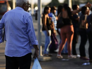 Custo de vida é ainda maior para os idosos