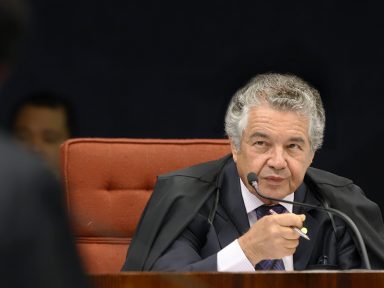 Para o ministro Marco Aurélio, Bolsonaro “fomenta a crise para desviar o foco”