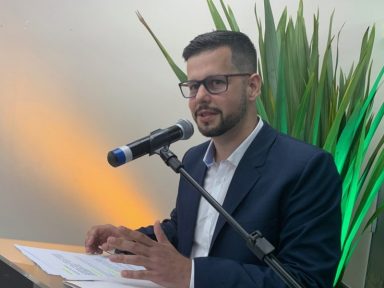 “PEC 32 transforma serviços públicos essenciais em subsidiários”, diz presidente do Sintergs