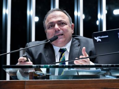 Pazuello e seus vínculos familiares com a milícia no Amazonas