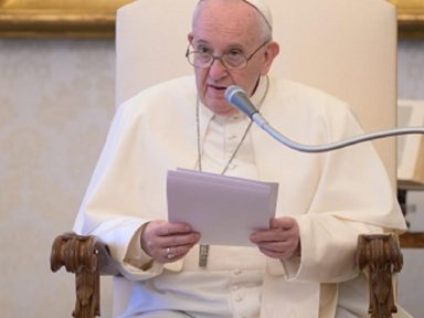 Papa chama líderes mundiais a “criar um planeta justo, equitativo e ambientalmente seguro”